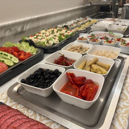 Astoria Bed & Breakfast 스바르체데즈 외부 사진