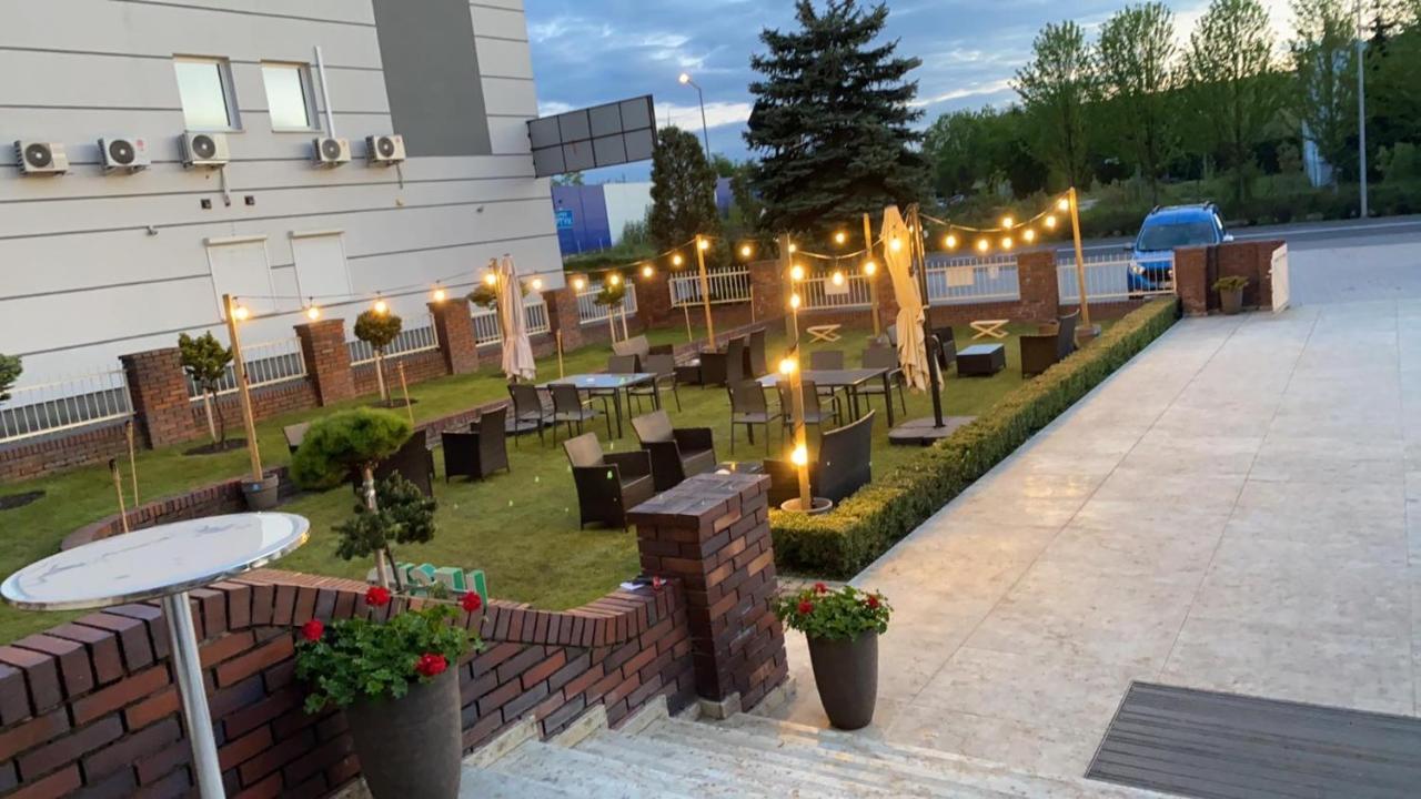 Astoria Bed & Breakfast 스바르체데즈 외부 사진