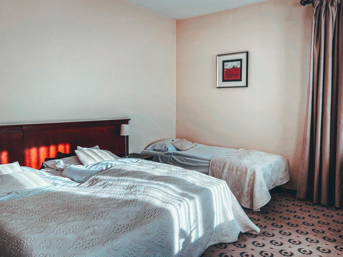 Astoria Bed & Breakfast 스바르체데즈 외부 사진