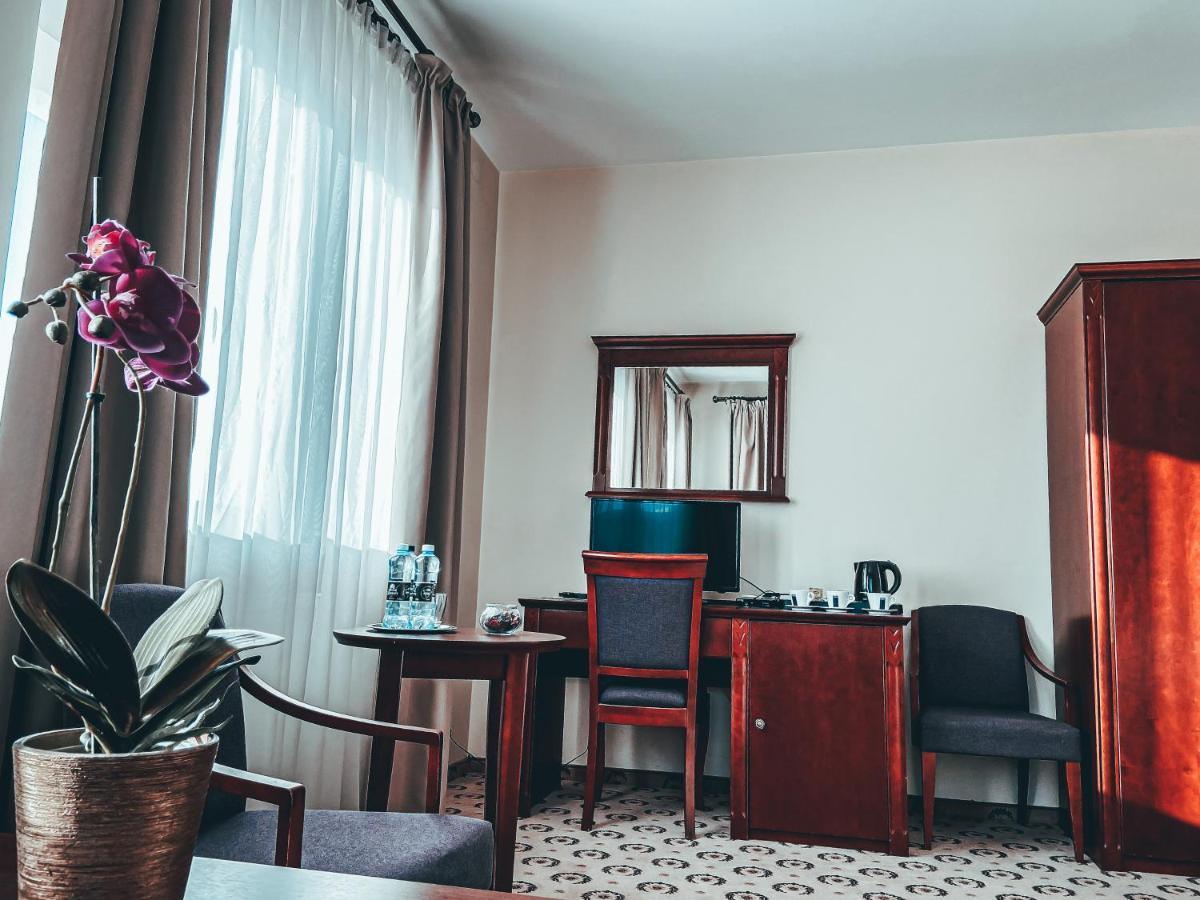 Astoria Bed & Breakfast 스바르체데즈 외부 사진