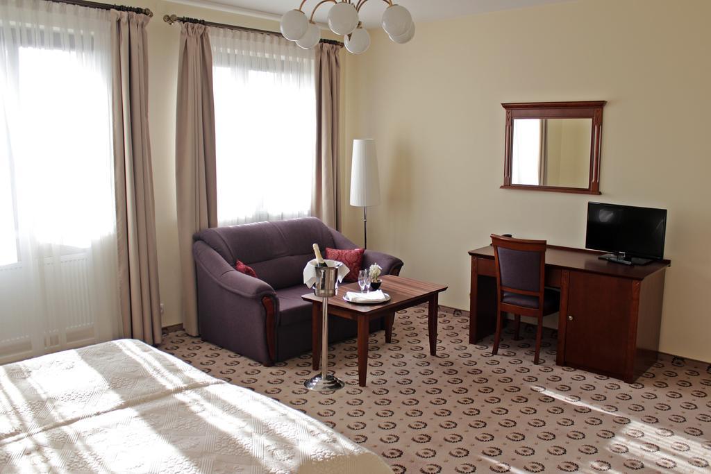 Astoria Bed & Breakfast 스바르체데즈 외부 사진