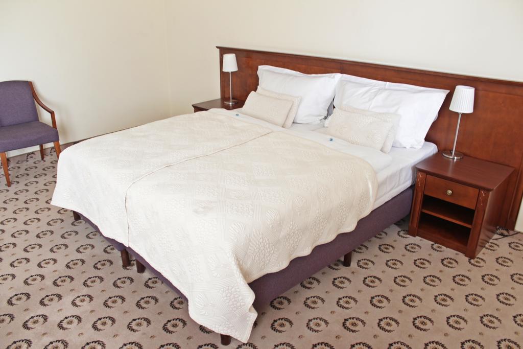 Astoria Bed & Breakfast 스바르체데즈 외부 사진